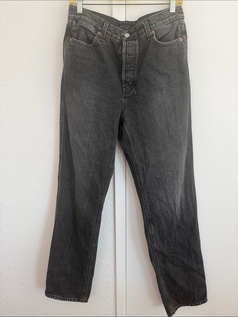 Alex Mill Women's Straight-Leg Jeans in Washed Black